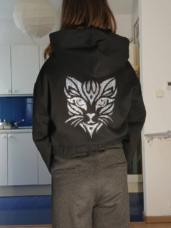 Инкрустация стразами