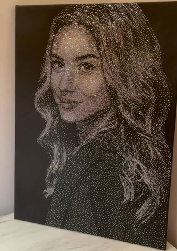 Инкрустация стразами